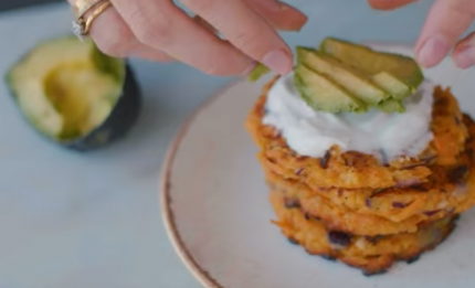 Vegan red lentil fritters